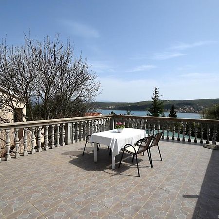 Apartments Julia Čižići 外观 照片