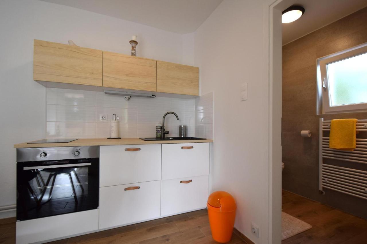 Apartments Julia Čižići 外观 照片