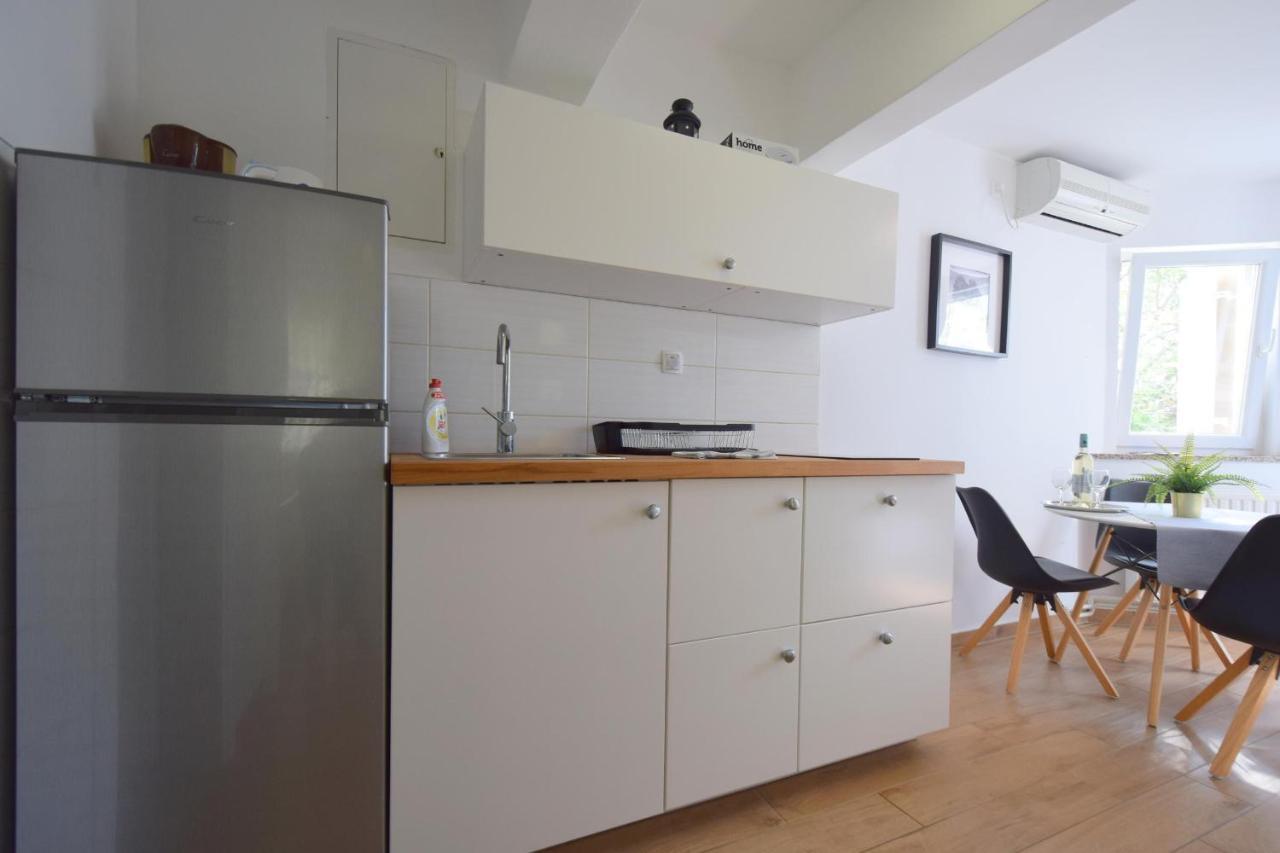 Apartments Julia Čižići 外观 照片