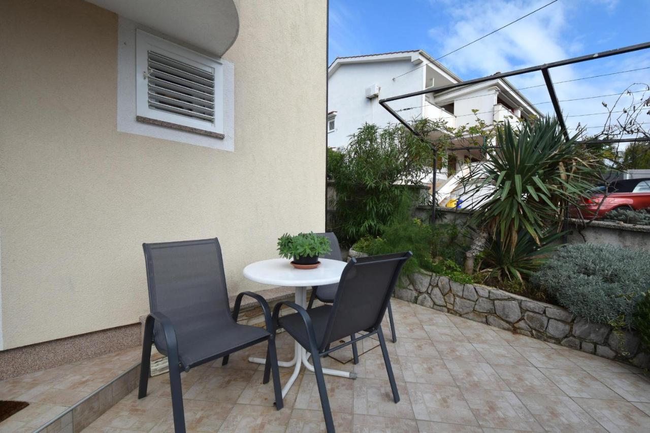 Apartments Julia Čižići 外观 照片